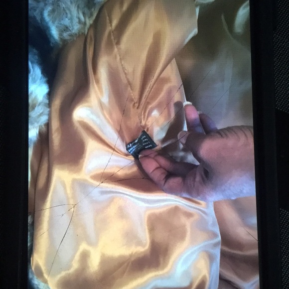 A/X faux fur & hat - Picture 4 of 6